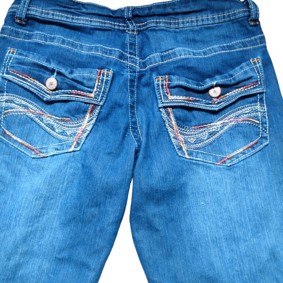 Mid rise dark wash boot cut jeans size 2 - Picture 2 of 3